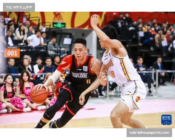 沈梓捷护框表现稳定 深圳内线防守体系核心